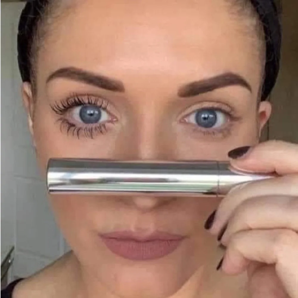 NuColour LightShine Curl & Lash Mascara Black